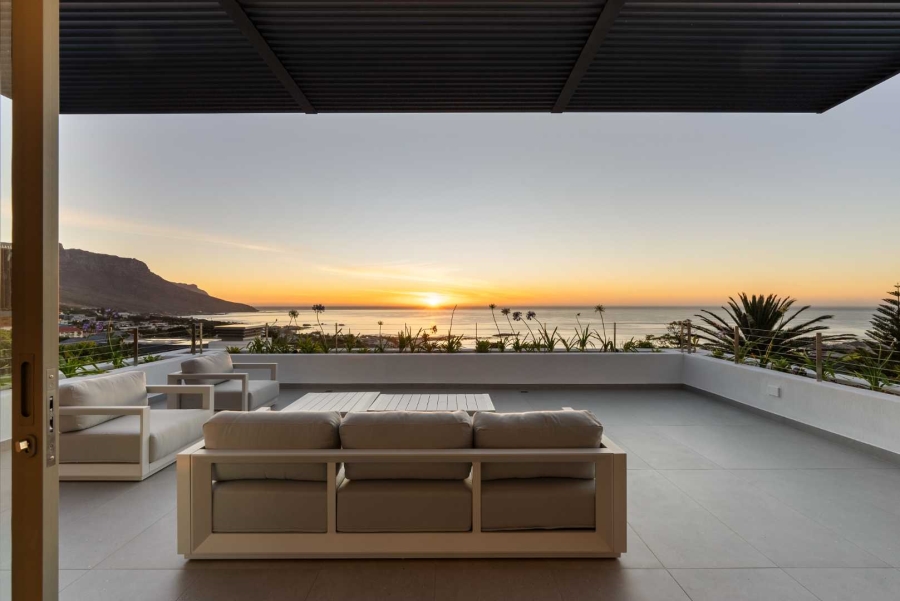 5 Bedroom Property for Sale in Camps Bay Western Cape